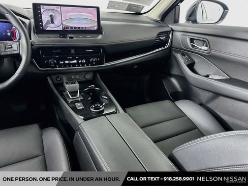 Certified 2025 Nissan Rogue SL w/ Tech Package AWD/4WD image 24