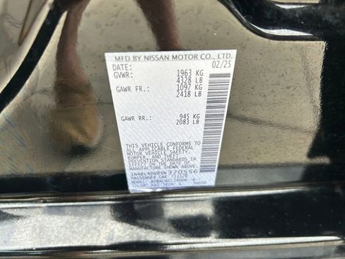 Used 2025 Nissan Altima 2.5 SV FWD image 10
