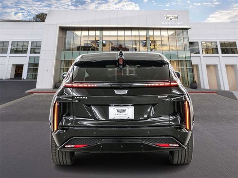 New 2026 Cadillac Lyriq V image 5