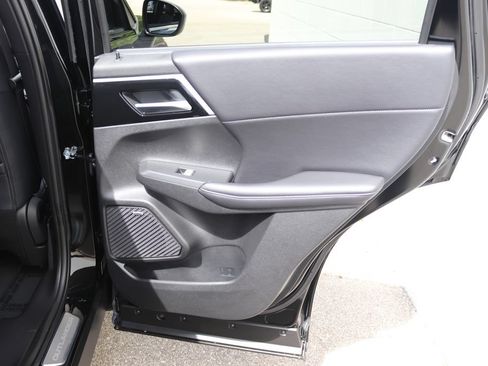 New 2026 Mitsubishi Outlander LE AWD/4WD image 14