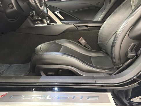 Used 2015 Chevrolet Corvette Stingray Coupe image 21