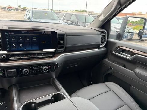 New 2026 Chevrolet Silverado 3500 LT w/ All Star Edition AWD/4WD image 23