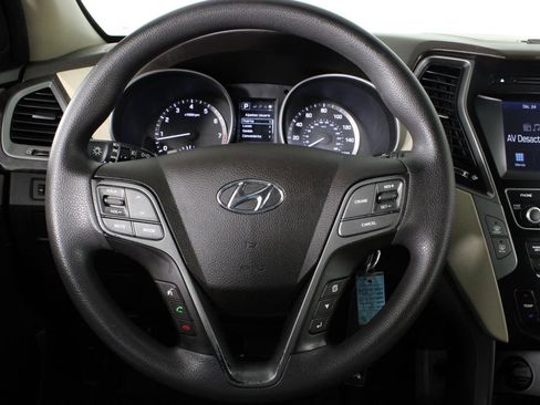 Used 2017 Hyundai Santa Fe Sport image 7