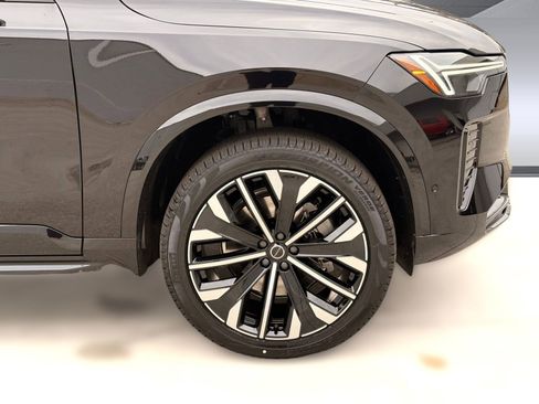 New 2026 Volvo XC90 B6 Ultra w/ Protection Package AWD/4WD image 12