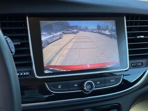 Used 2018 Buick Encore Preferred FWD image 19