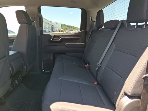 Certified 2023 Chevrolet Silverado 1500 LT AWD/4WD image 10