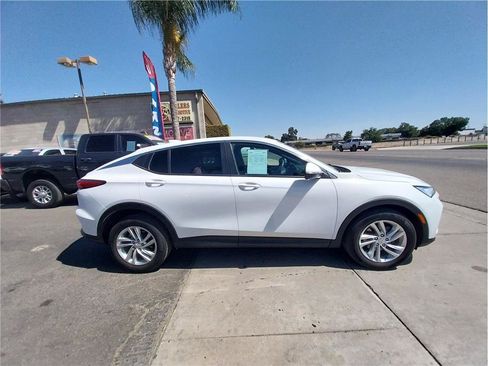 Used 2025 Buick Envista Preferred FWD image 4