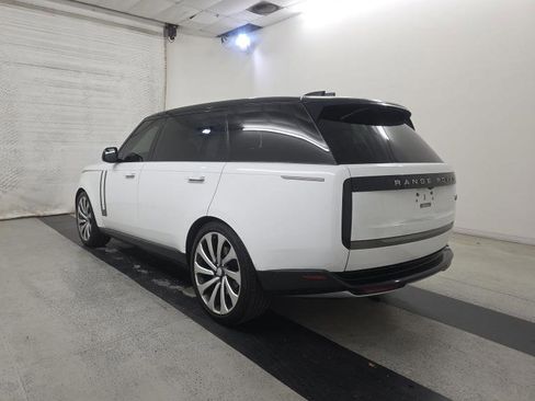 Used 2023 Land Rover Range Rover Long Wheelbase SE AWD/4WD image 4