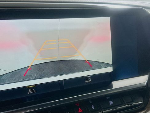 Used 2023 Chevrolet Silverado 1500 LT image 22