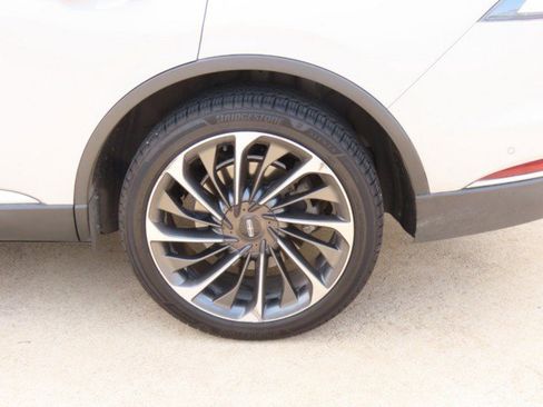 Used 2021 Lincoln Aviator Reserve w/ Equipment Group 202A image 16