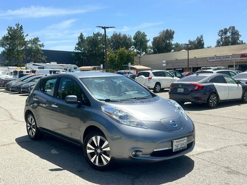 Used 2015 Nissan Leaf SV w/ LED & Quick Charge Package image 35