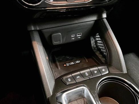 Used 2024 Chevrolet TrailBlazer LT w/ Convenience Package FWD image 26
