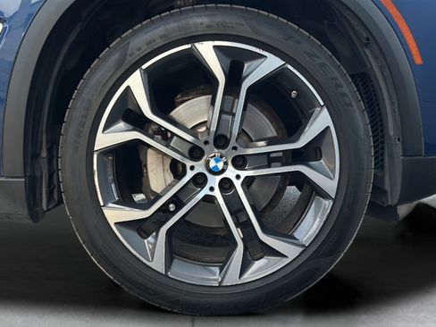 Used 2022 BMW X5 xDrive40i AWD/4WD image 39