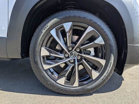 Certified 2025 MAZDA CX-50 2.5 Hybrid w/ Premium Plus Pkg image 17