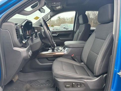 Used 2023 Chevrolet Silverado 1500 LT Trail Boss w/ LPO, Dark Essentials Package AWD/4WD image 26