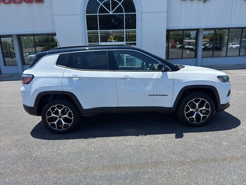 New 2026 Jeep Compass Limited AWD/4WD image 2