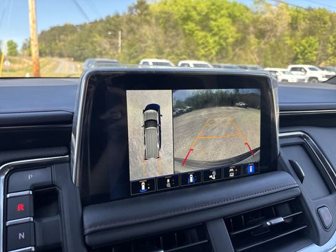 Used 2023 Chevrolet Suburban RST w/ Luxury Package image 20