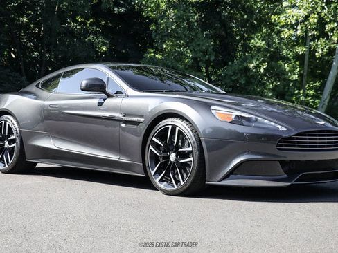 Used 2015 Aston Martin Vanquish Coupe RWD image 10