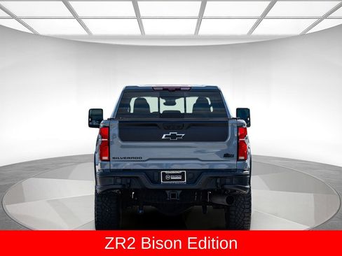 Used 2024 Chevrolet Silverado 2500 ZR2 w/ ZR2 Bison Edition AWD/4WD image 3