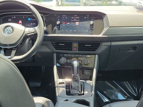 Used 2019 Volkswagen Jetta SEL FWD image 14