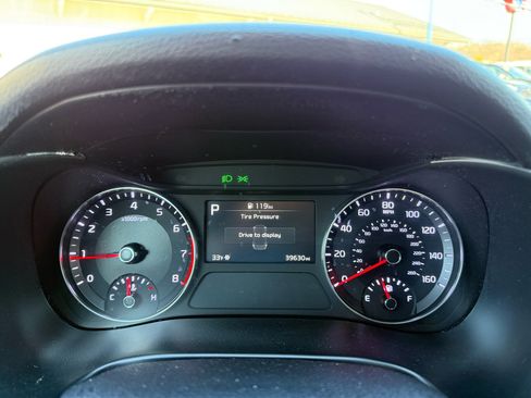 Used 2024 Kia Forte GT-Line w/ GT-Line Premium Package image 11