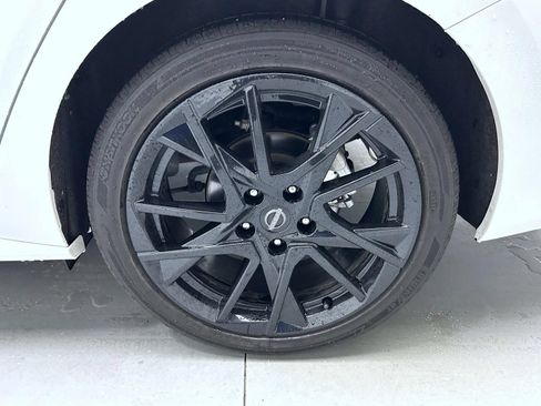Used 2024 Nissan Sentra SR FWD image 22