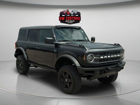 Used 2022 Ford Bronco Black Diamond AWD/4WD image 1