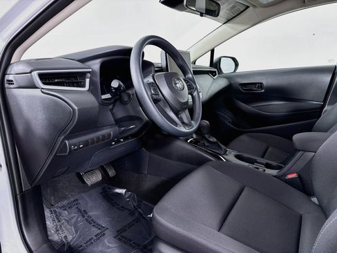 Certified 2026 Toyota Corolla LE FWD image 9