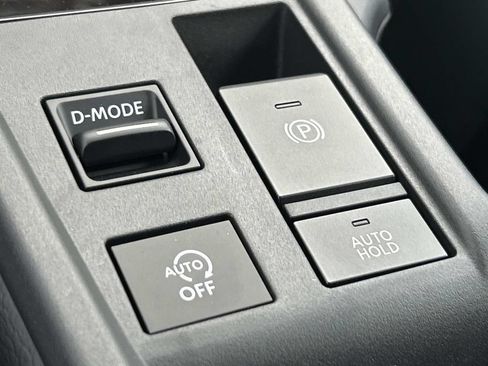 New 2026 Nissan Sentra SV w/ SV Convenience Package FWD image 30