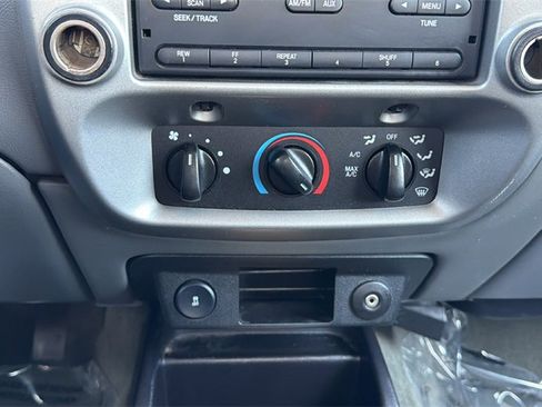 Used 2011 Ford Ranger XLT image 28