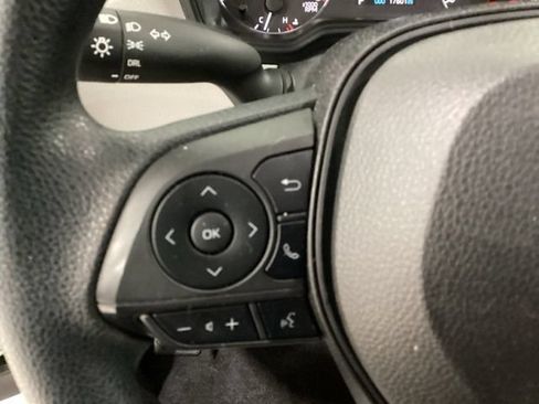 Used 2023 Toyota Corolla Cross L AWD/4WD image 19