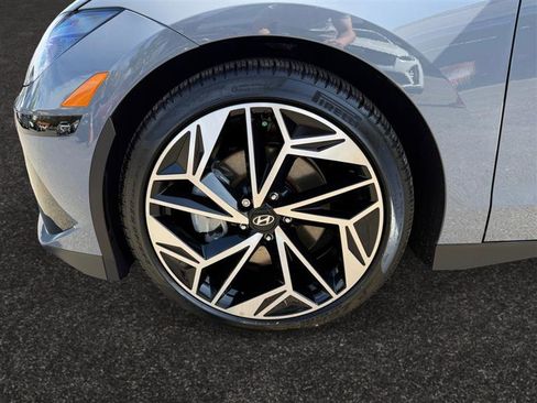 Used 2023 Hyundai Ioniq 6 SEL image 17