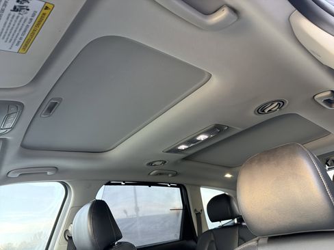 Used 2020 Kia Telluride SX image 36