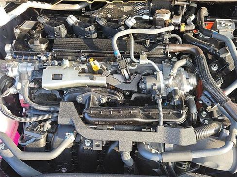 Certified 2025 Toyota Prius XLE FWD image 19