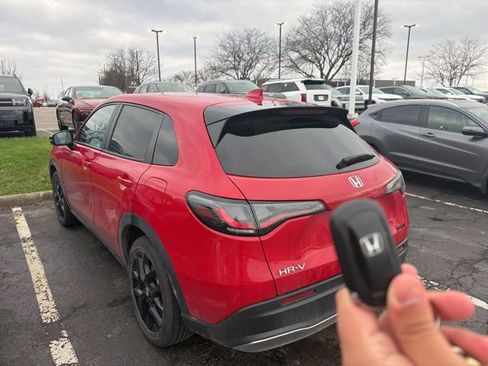 Used 2024 Honda HR-V Sport image 4