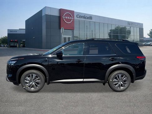 New 2025 Nissan Pathfinder SV w/ Black Appearance Package image 2