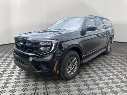 Used 2025 Ford Expedition Max Active RWD image 4