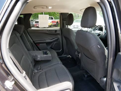 Used 2025 Ford Escape Active AWD/4WD image 9