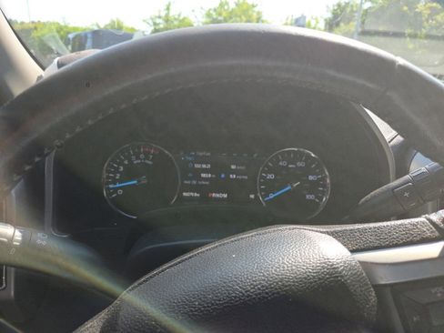 Used 2020 Ford F350 Lariat AWD/4WD image 10