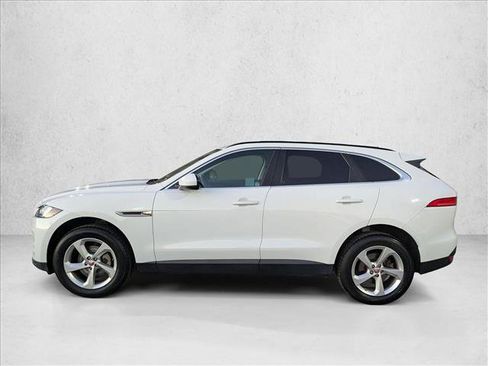 Used 2019 Jaguar F-PACE Premium image 9