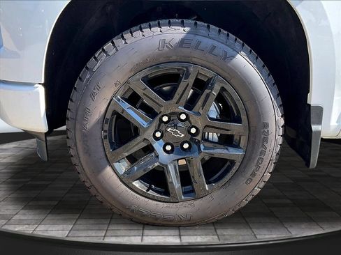 Used 2023 Chevrolet Silverado 1500 RST w/ Rally Edition AWD/4WD image 36
