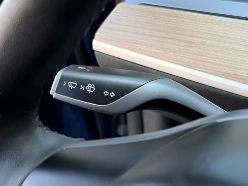 Used 2023 Tesla Model 3 Standard Range image 38