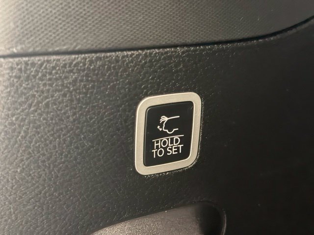 Used 2024 Jeep Wagoneer Series II w/ Flexible Seating Group AWD/4WD image 17