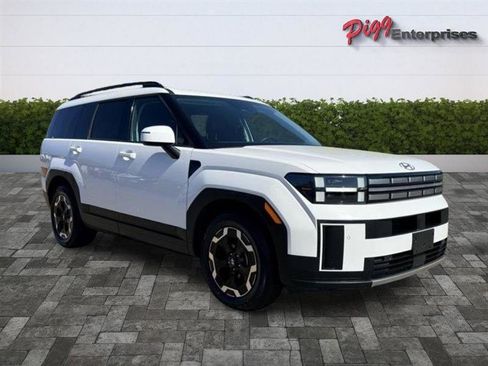 Used 2025 Hyundai Santa Fe SEL image 8