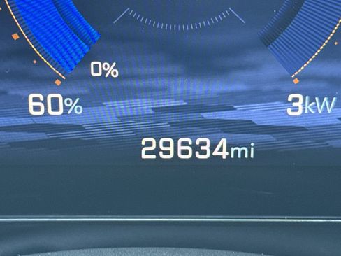 Used 2024 Chevrolet Blazer EV LT AWD/4WD image 3