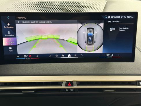 Used 2024 BMW iX xDrive50 w/ Sport Package image 32