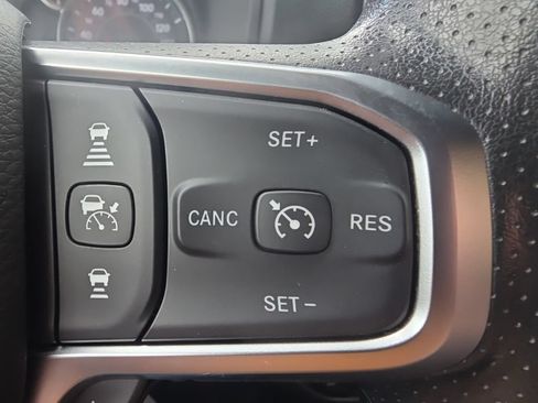 Used 2025 RAM 1500 Tradesman w/ Night Edition AWD/4WD image 7