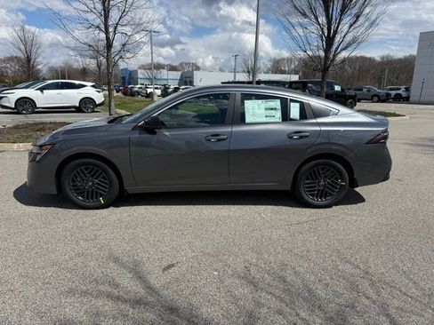 New 2026 Nissan Sentra SV w/ SV Convenience Package FWD image 8