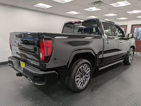 Used 2024 GMC Sierra 1500 Denali Ultimate image 4