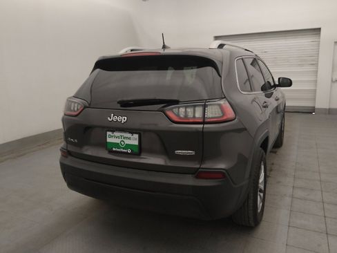 Used 2019 Jeep Cherokee Latitude Plus AWD/4WD image 9